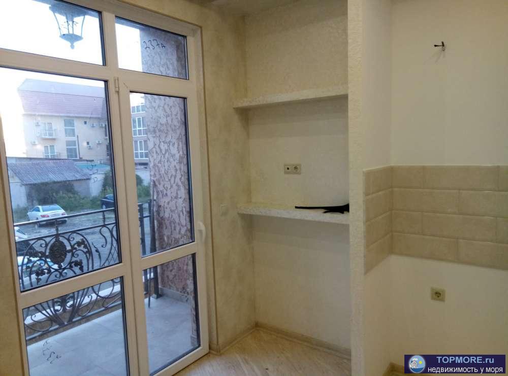 Продаётся студия (возможен торг).  До моря 3 минуты хотьбы. Общая площадь 32.7 кв.м. Квартира расположена на 1 этаже... - 2