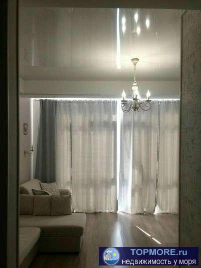 Продаётся студия. Общая площадь 30 кв.м. Совмещенный санузел. Квартира расположена на 4 этаже 10 этажного  нового... - 2