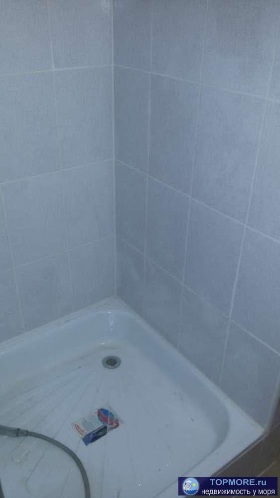 Продаётся студия (возможен торг). Общая площадь 30 кв.м. Совмещенный санузел. Квартира расположена на 2 этаже 5... - 3