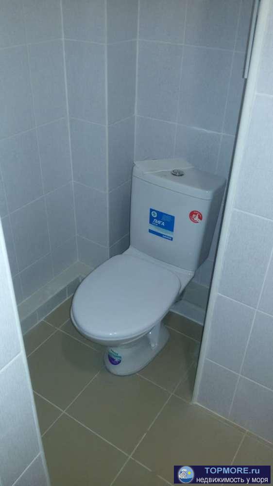 Продаётся студия (возможен торг). Общая площадь 30 кв.м. Совмещенный санузел. Квартира расположена на 2 этаже 5... - 4