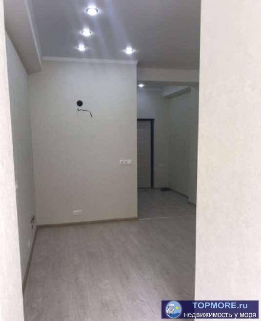 Замечательная квартира в спальном районе с развитой инфраструктурой. Качественный ремонт. Окна панорамные, спальня... - 4