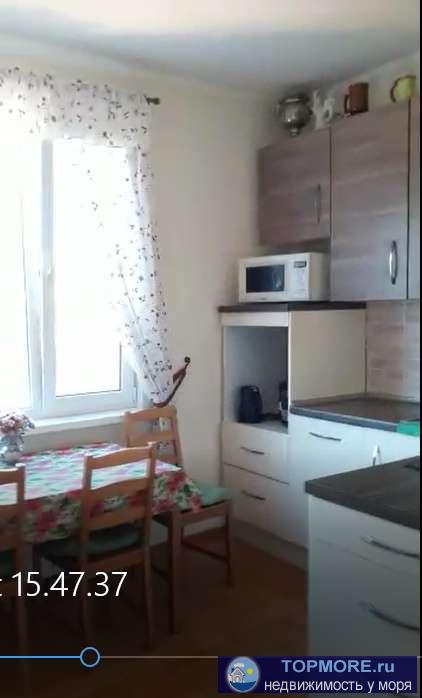 Продаётся 1 комнатная квартира. Общая площадь 55 кв.м площадь комнат 35+8 кв.м. Есть балкон и терраса и совмещенный... - 3