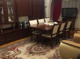 Продаю 3-х комнатную квартиру площ. 80 кв. м на 4 этаже 12-этажного...