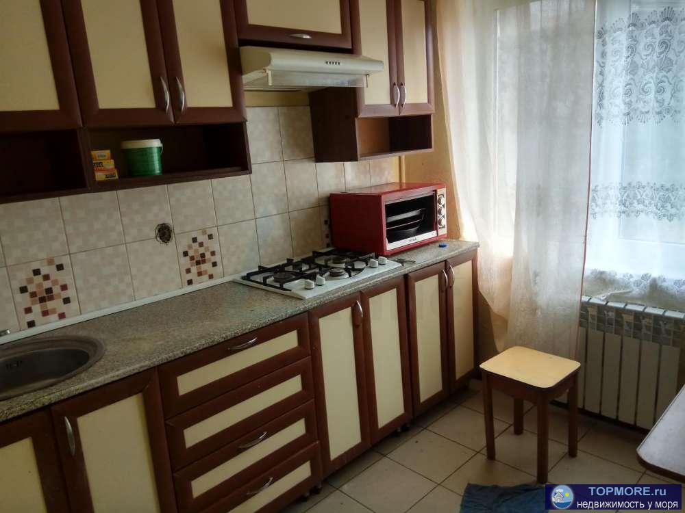 Продаю 2х комнатную квартиру по пер Павлова, Лазаревское, Сочи, на  этаже,   квартира после ремонта, натяжные...