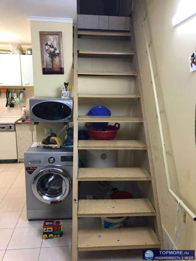 Продается благоустроенный 3 этажный жилой гараж в Лазаревской. Общая площадь 75м2. На 1 этаже расположена кухня и сан... - 2