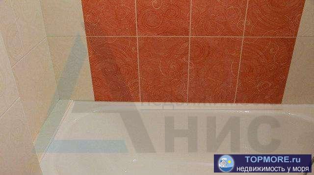 Продается 1к. кв. ЖК Московский, планировка 'Бабочка' на 2 стороны.С ремонтом и встроенной мебелью. Большой коридор... - 3