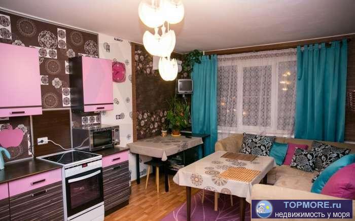 Продаётся 3 к.кв., общей площадью 80 кв. м., кухня 12 кв.м.,комнаты 10м, 14м, 9м. в комнатах сделан качественный...