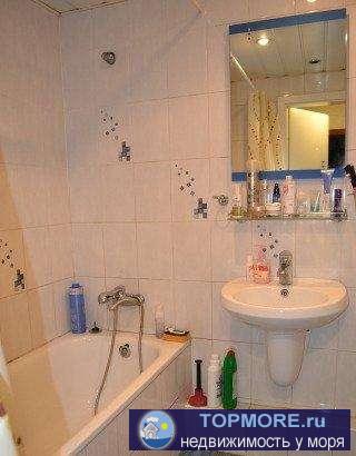 Продается своя 3-х комнатная квартира на 4 этаже в 9 этажном доме в престижном районе. Квартира теплая, светлая,...