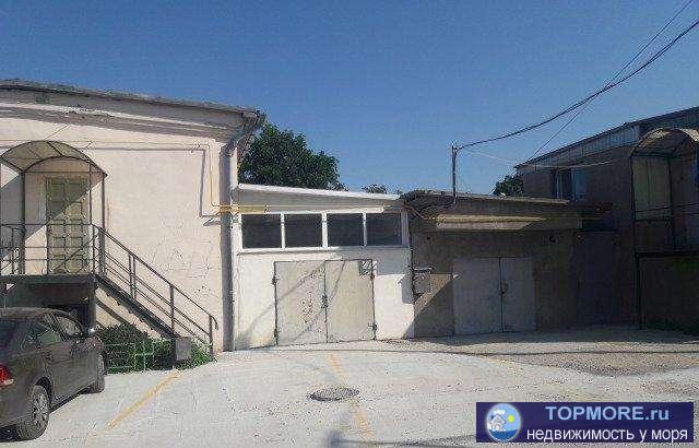 Сдается капитальное, сухое складское помещение 100 кв. м на ул. Гидрографическая. Возможно размещение производства....