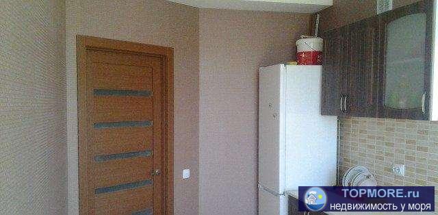 Сдаётся  квартира.  Удобный 2х-спальный диван + дополнительное спальное место. Холодная, горячая вода круглосуточно,... - 1