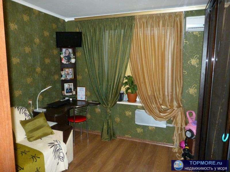 Продается уютная просторная квартира. Окна стеклопакет, балкон остеклен столярка, раздельный с/у, душевая кабинка, в... - 2