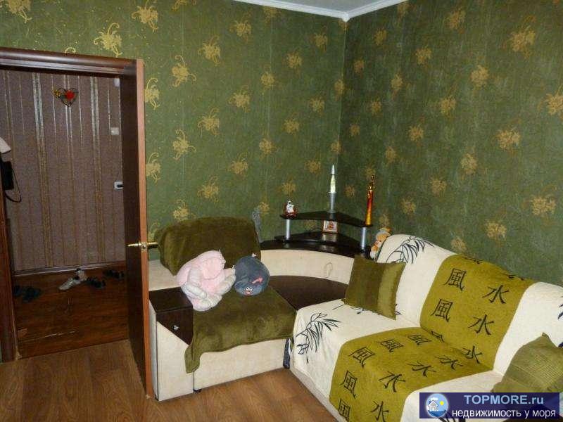 Продается уютная просторная квартира. Окна стеклопакет, балкон остеклен столярка, раздельный с/у, душевая кабинка, в... - 3