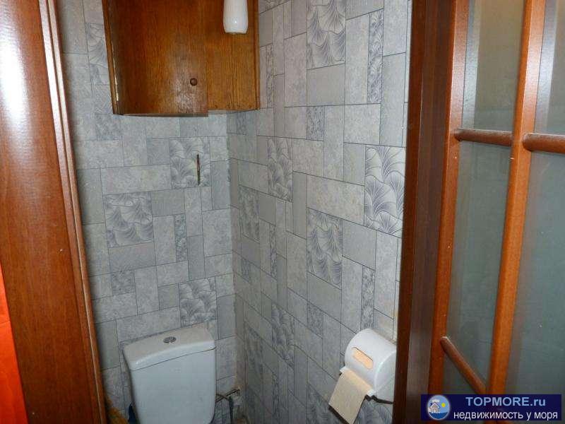 Продается уютная просторная квартира. Окна стеклопакет, балкон остеклен столярка, раздельный с/у, душевая кабинка, в... - 4