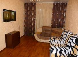 Продается уютная просторная квартира. Окна стеклопакет, балкон...