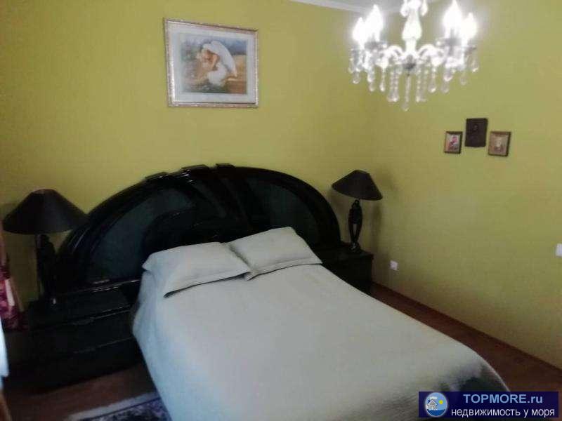 Сдаётся крупногабаритная двухкомнатная квартира на Вакуленчука. Свежий дизайнерский ремонт, дорогая мебель. Есть всё... - 4