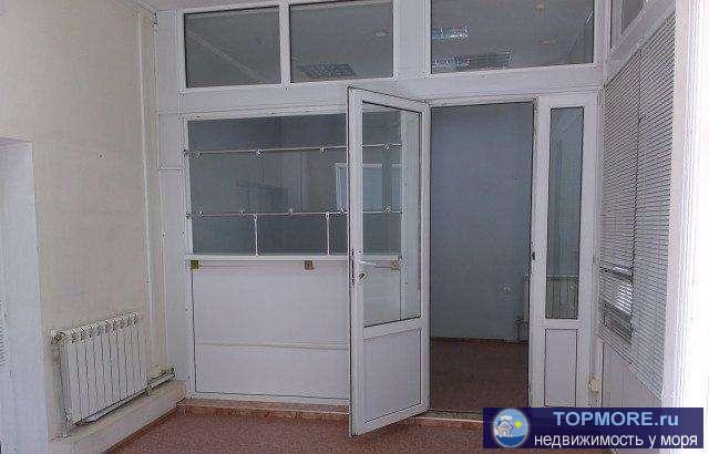 Сдается помещение в центре города 46 кв.м. на ул. Ялтинская. Санузел, проведен интернет, состояние установлен...