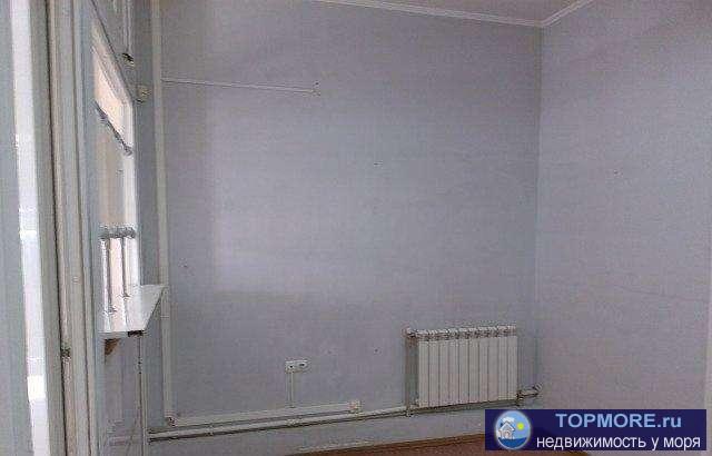 Сдается помещение в центре города 46 кв.м. на ул. Ялтинская. Санузел, проведен интернет, состояние установлен... - 4