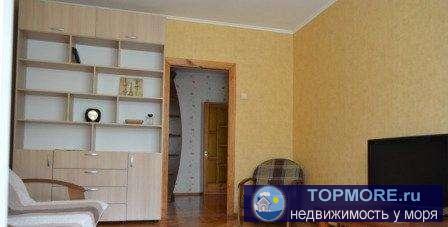 Сдается теплая, уютная  двухкомнатная квартира. Свободная парковка. Дом улучшенной планировки, рядом набережная....