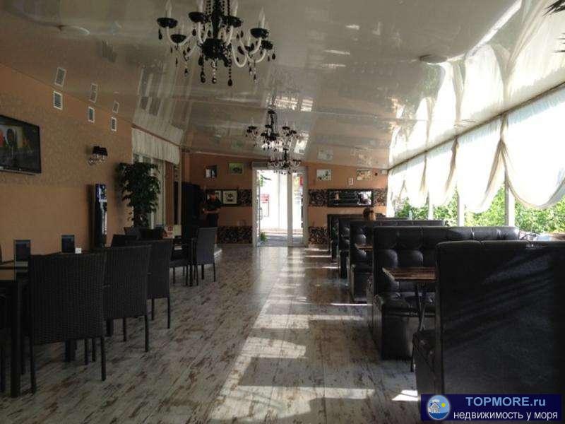 Сдаётся отличное кафе с оборудованием 300 в. м на Большой Морской. Парковка, летняя площадка, дворик для готовки...