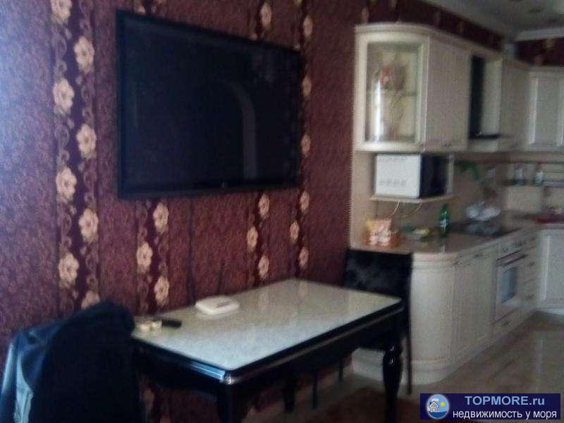 Комфортабельная квартира с дизайнерским ремонтом в районе Москольца. Новый дом, ухоженные парадные, охраняемый... - 2