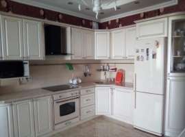 Комфортабельная квартира с дизайнерским ремонтом в районе...