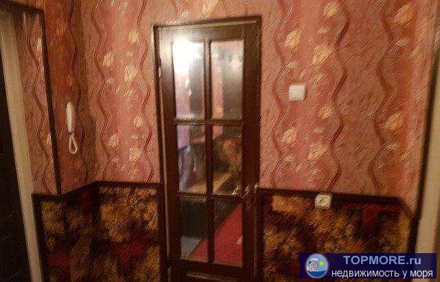 Сдается однокомнатная квартира в спальном районе.Напротив дома детская площадка, место для парковки. Развитая... - 4