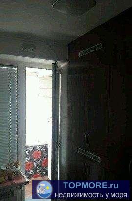 Нежилое помещение, первый этаж  жилого здания . Вход с центральной улицы , хороший подъезд и парковка.  Звоните... - 4