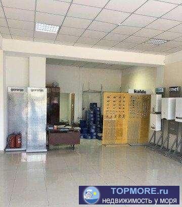 Помещение находится на первом этаже здания, панорамные стекла, подходит как для магазина , так и для офиса. Рядом... - 2