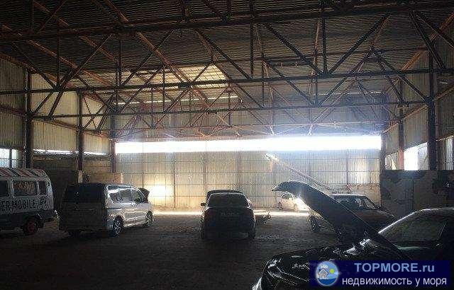 Сдаю помещение 900 кв м. по цене 167р за кв.м. Высота до баллок 7 метров.  Звоните оперативный показ. - 2