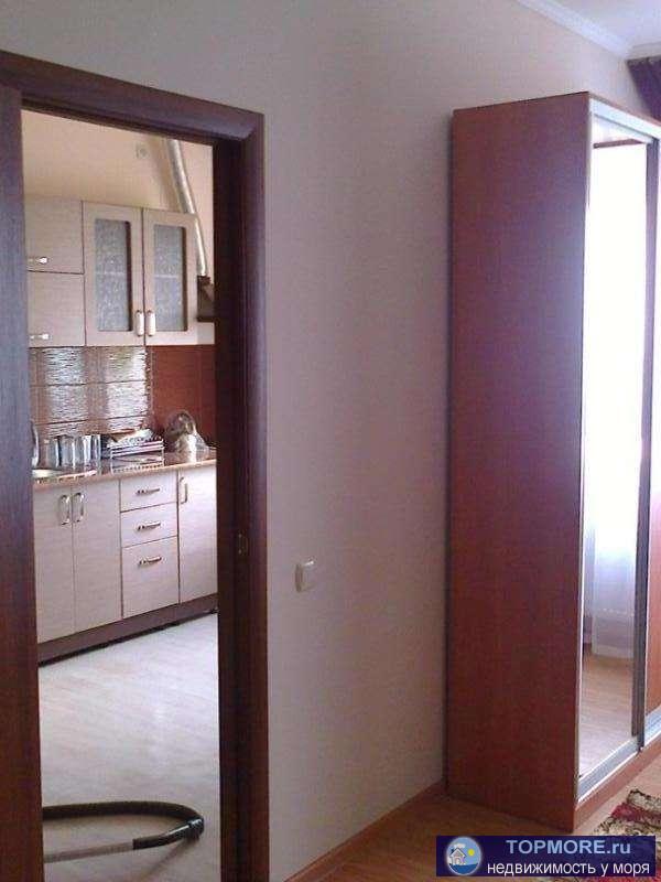 Сдается однокомнатная квартира в идеальном состоянии с евро ремонтом, мебелью и бытовой техникой. Развитая... - 2