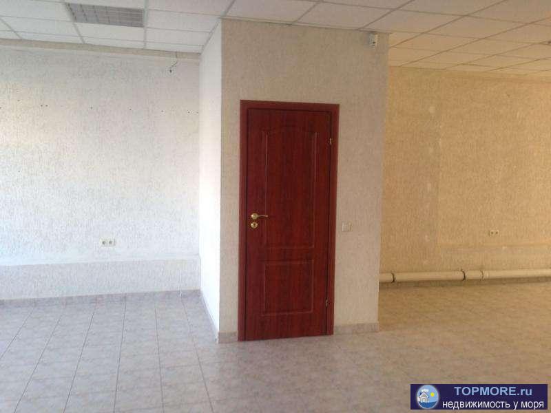 БЕЗ КОМИССИИ!!!ПЕРВАЯ ЛИНИЯ!!! Сдам помещение на Проспекте Октябрьской Революции. Пожарная, охранная сигнализации.... - 3