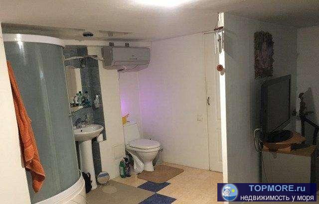 Продается отличная квартира в хорошем спальном районе, с хорошим ремонтом,всегда горячая вода(газ. колонка )  Балконы... - 1