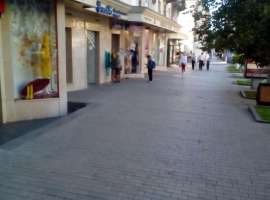  

Продам торговое помещение в Центре на Большой Морской 90 кв м....