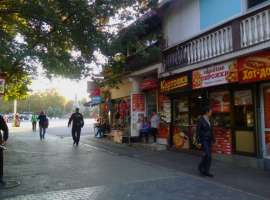 Продается коммерческое  помещение 5.3 кв. м  в самом центре...