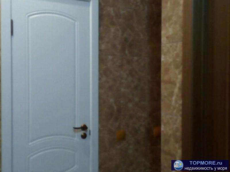 Продается видовая однокомнатная квартира в лучшем районе Севастополя! В квартире сделан добротный ремонт, есть все... - 4