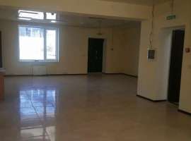 Сдаётся отличное помещение  67 м.кв. на первом этаже. Санузел,...