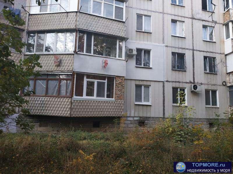 Продается однокомнатная квартира в спальном районе. Тихий, очень зеленый двор. В квартире сделан евро ремонт,... - 1