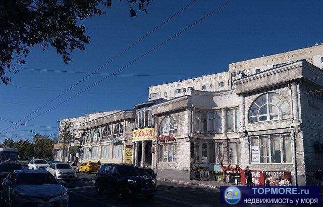 Продаётся действующее оборудованное помещение кафе площадью 150 м2. Расположено в остановочном комплексе... - 1