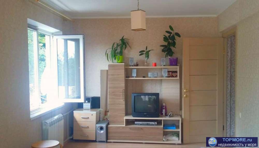 Полноценная 1-комнатная квартира с видом на море и кипарисы. В квартире выполнен качественный ремонт. Сделана новая...