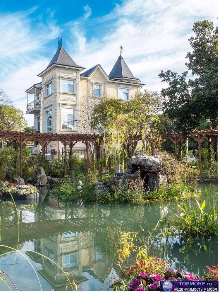 Продается особняк в самом центре Сочи. 320 кв.м. 3 этажа. Площадь земельного участка 3 сотки. Фасад дома облицован...