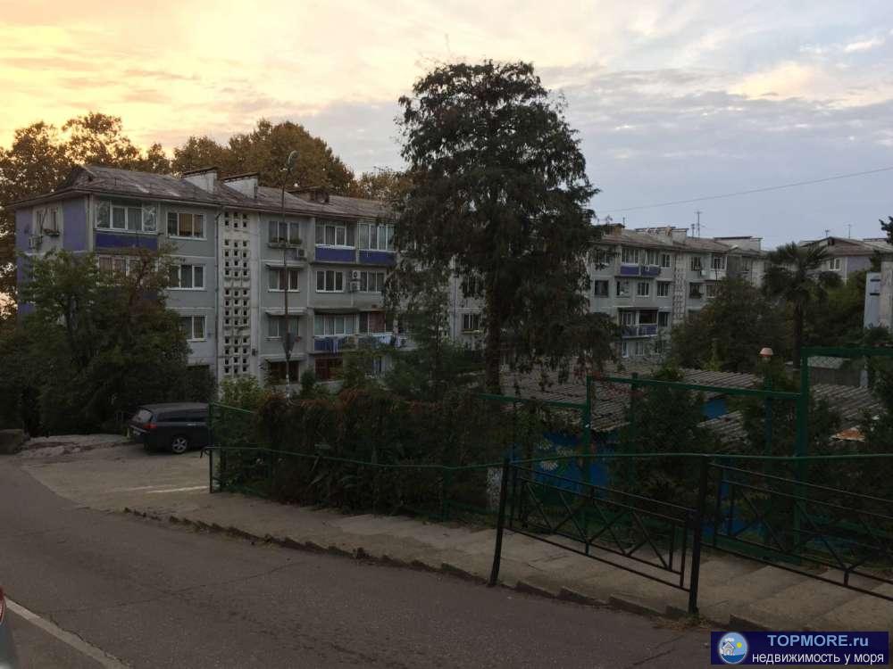 Срочно!!! продам квартиру, комнаты не проходные, состояние жилое, лоджия 2.4м2. Квартира после приватизации в продаже...