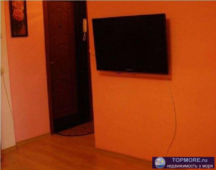 Продам квартиру в Центре Адлера, с хорошим ремонтом, мебелью и техникой, кондиционер, высокоскоростной оптоволоконный... - 1