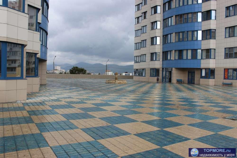 Краткое описание     Общая площадь 99 кв.м, площадь кухни-гостиной 34 кв.м, площадь комнат 18+20 кв.м. Раздельный... - 14