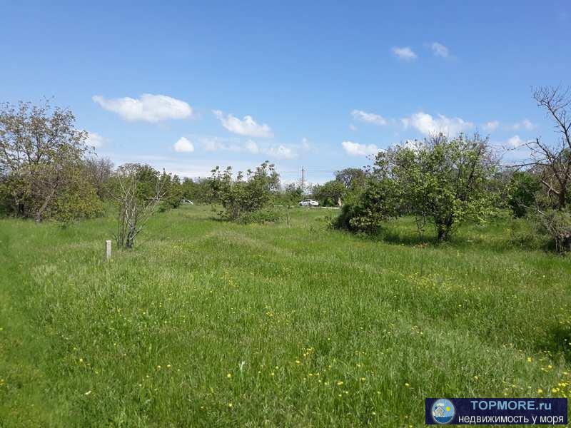 земельный участок площадью по 1000 кв.м.,   Крым, Кировский р-н, с. Первомайское  Категория земель:Земли населённых...