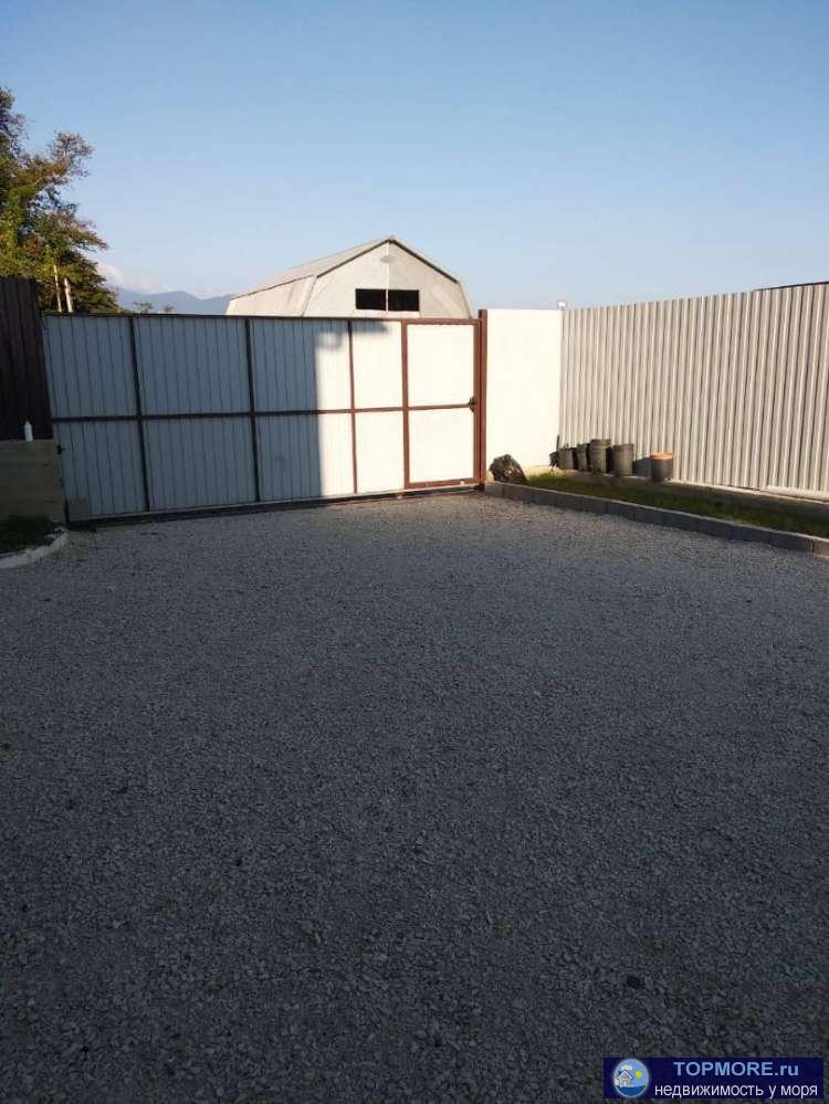 Продам дом идеально ровное место.С балкона открывается великолепный вид на море и горы .Реальному клиенту разумный...