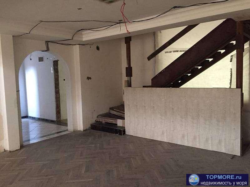 Продается коттедж площадью 802 м2 на ул Виноградная, в центре Сочи. Площадь участка 9 соток. В доме выполнен чистовой... - 2
