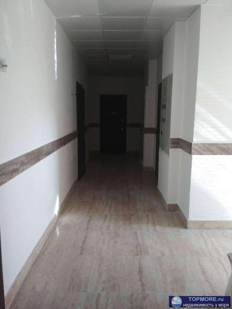 Продаётся однокомнатная квартира, в Эсто-Садке. Коммуникации : центральные. В 6-тиэтажном многоквартирном доме... - 2