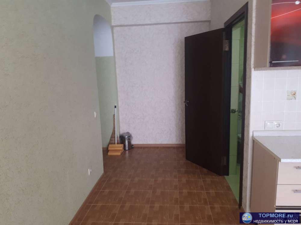 Одно комнатная квартира на Мамайке, 1 этаж, 5 этажного дома, ремонт, мебель, техника, статус жилое помещение. - 1