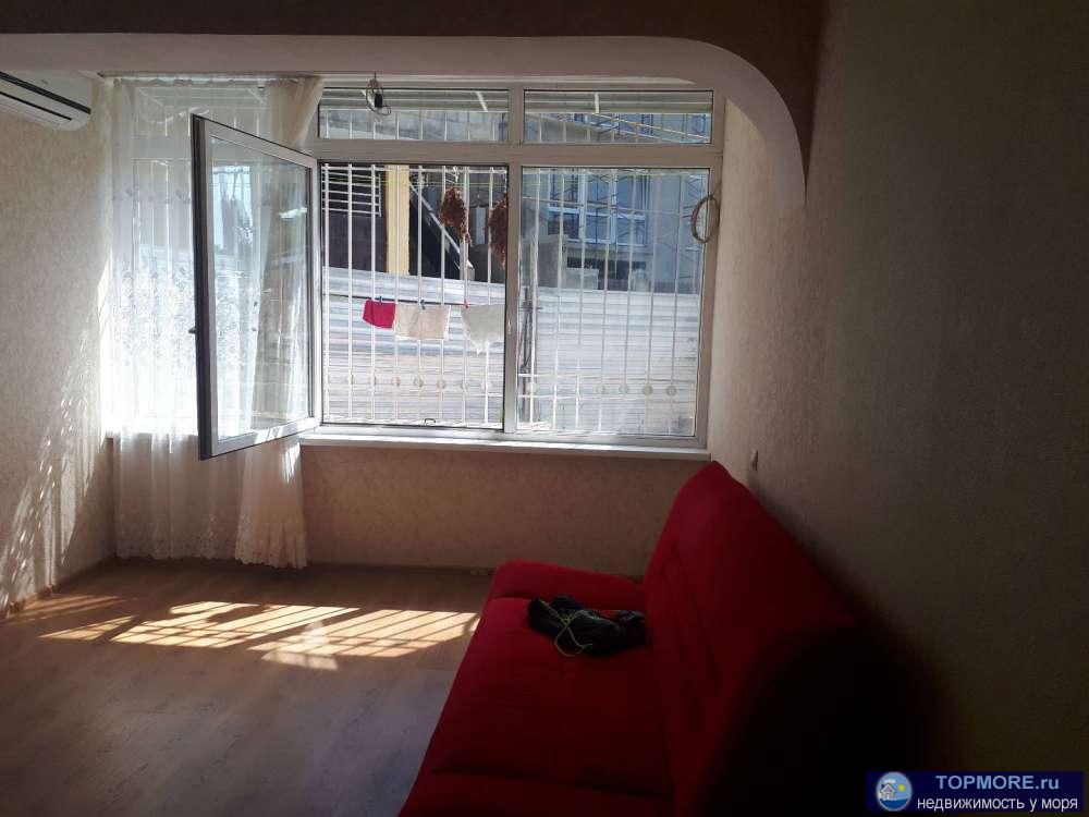 Одно комнатная квартира на Мамайке, 1 этаж, 5 этажного дома, ремонт, мебель, техника, статус жилое помещение. - 2