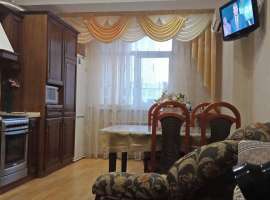 Продаю шикарную квартиру в классическом стиле с видом на Дендрарий...